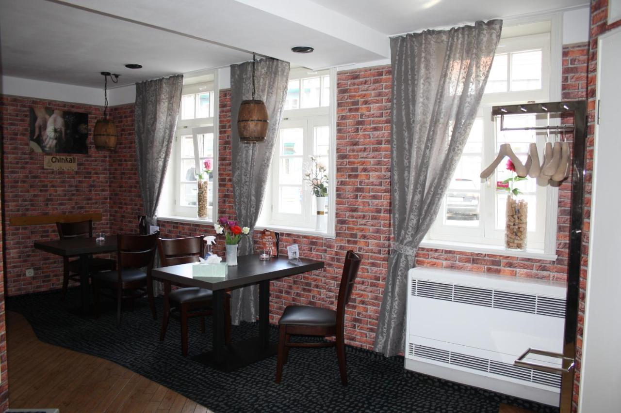 Hotel & Restaurant Aragwi Залцведел Екстериор снимка